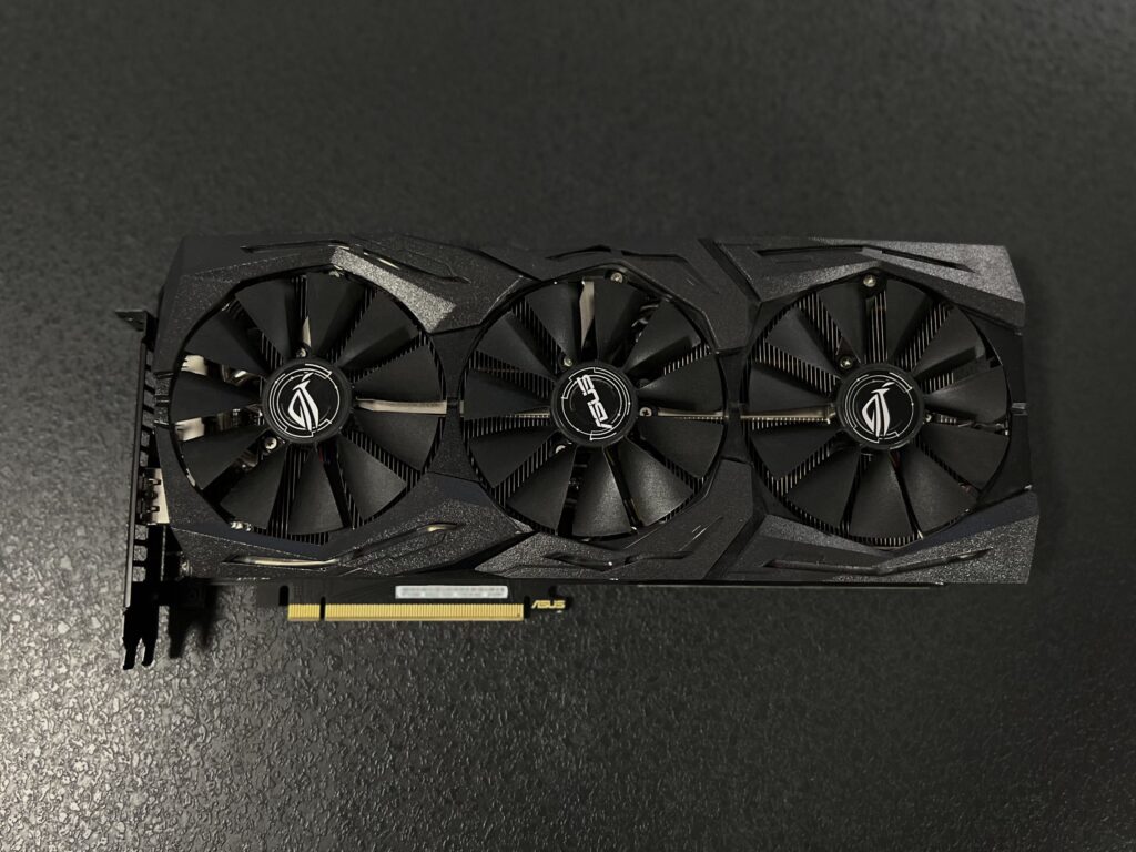 RTX 2060 -näytönohjain käytettynä
