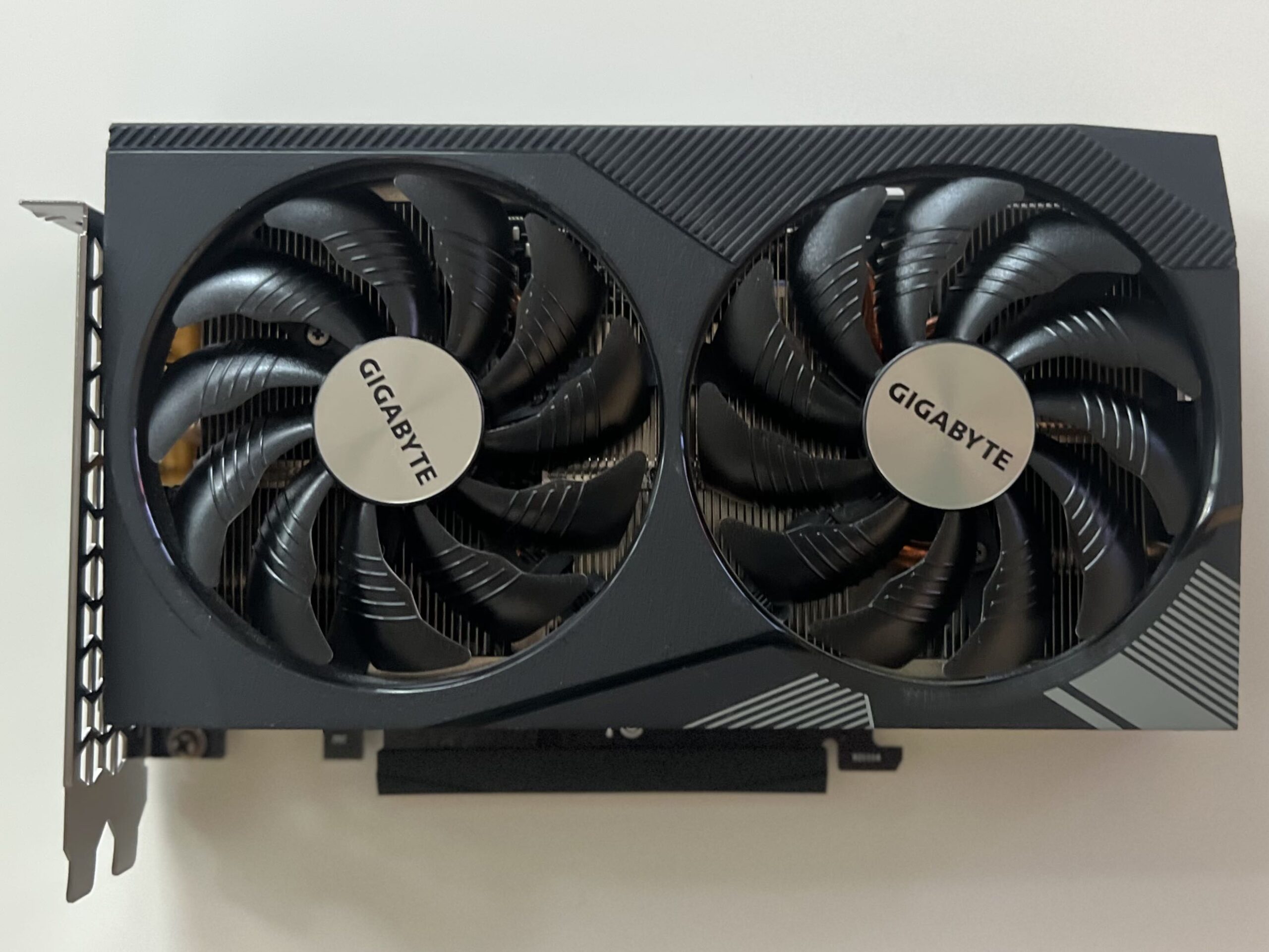 RTX 3060 Ti näytönohjain