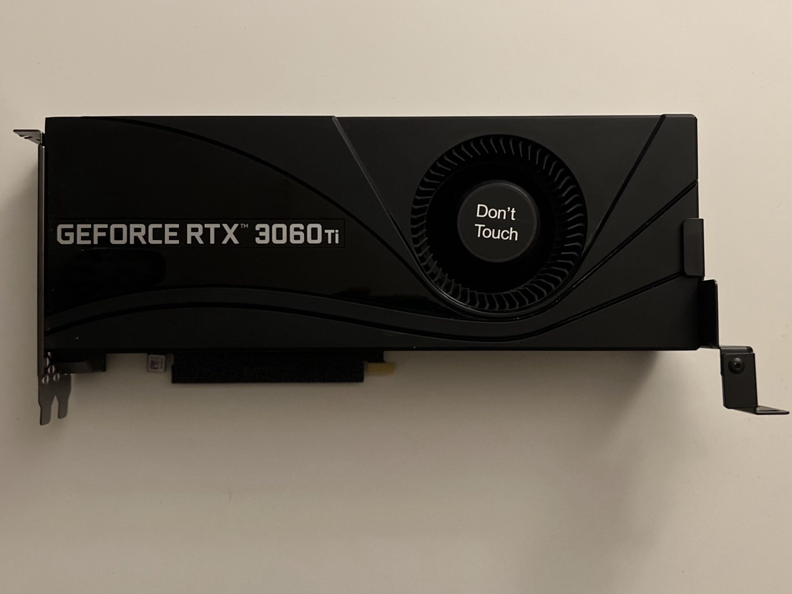RTX 3060 Ti näytönohjain käytettynä