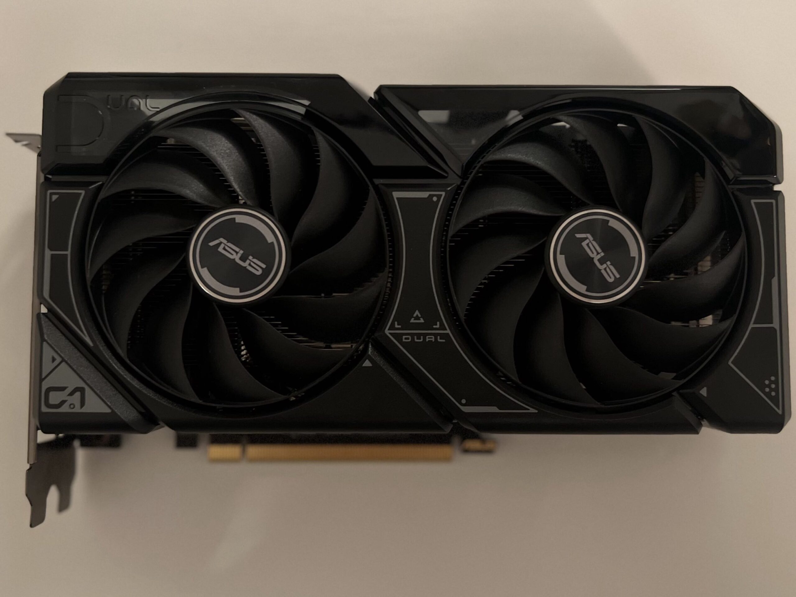 RTX 4060 näytönohjain
