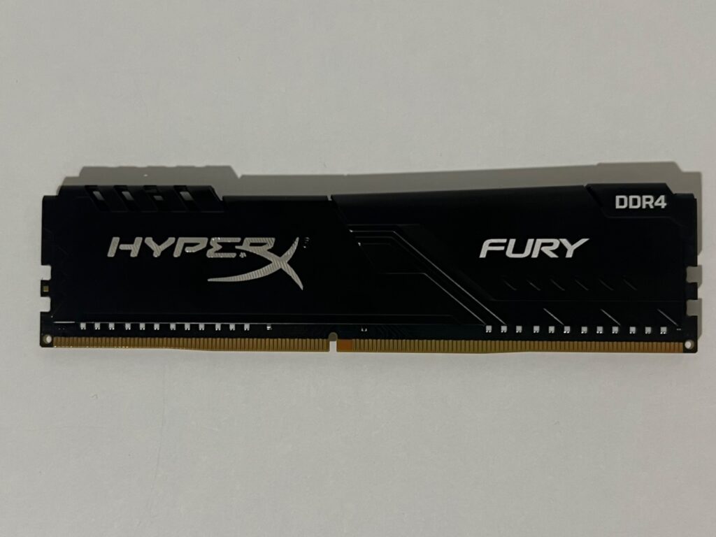 HyperX Fury Black DDR4 4GB 2400MHz CL15 muisti, 6 kuukauden takuu