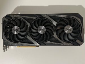 RTX 3090 näytönohjain käytettynä – Asus Rog strix 24GB, 6 kuukauden takuu